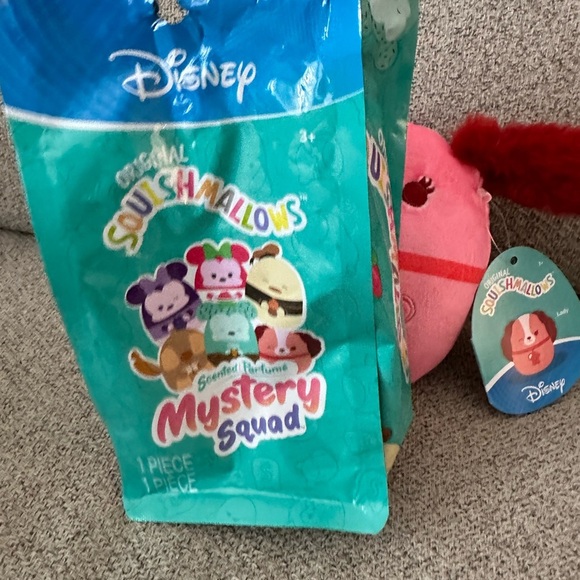 New Mystery scented 5" Lady squishmallow - Picture 7 of 8